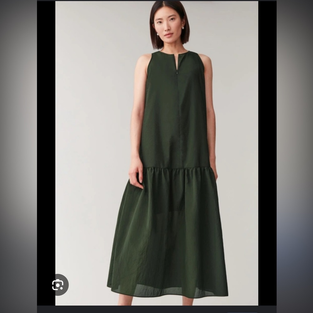 Cos Sleeveless Frilled dress in Green